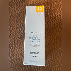 Daily brightening skinceutical UV defense sunscreen